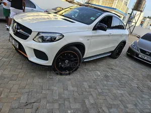 Mercedes-Benz GLE-Class 2019 White