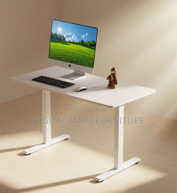Office Desk: Remote Controlled Office Desk - main view