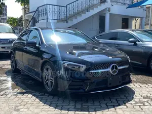 Mercedes-Benz A-Class 2018 Black