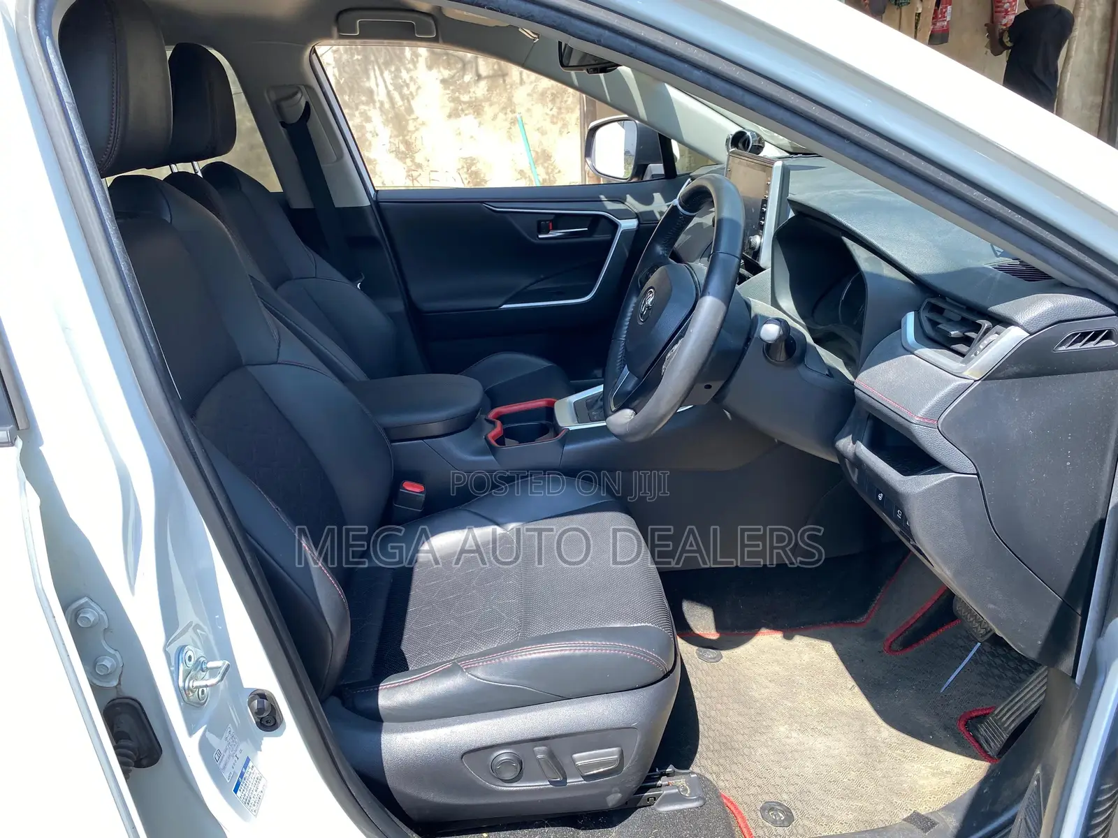 Toyota RAV4 Adventure 2019 White