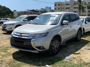 Mitsubishi Outlander 2018 White