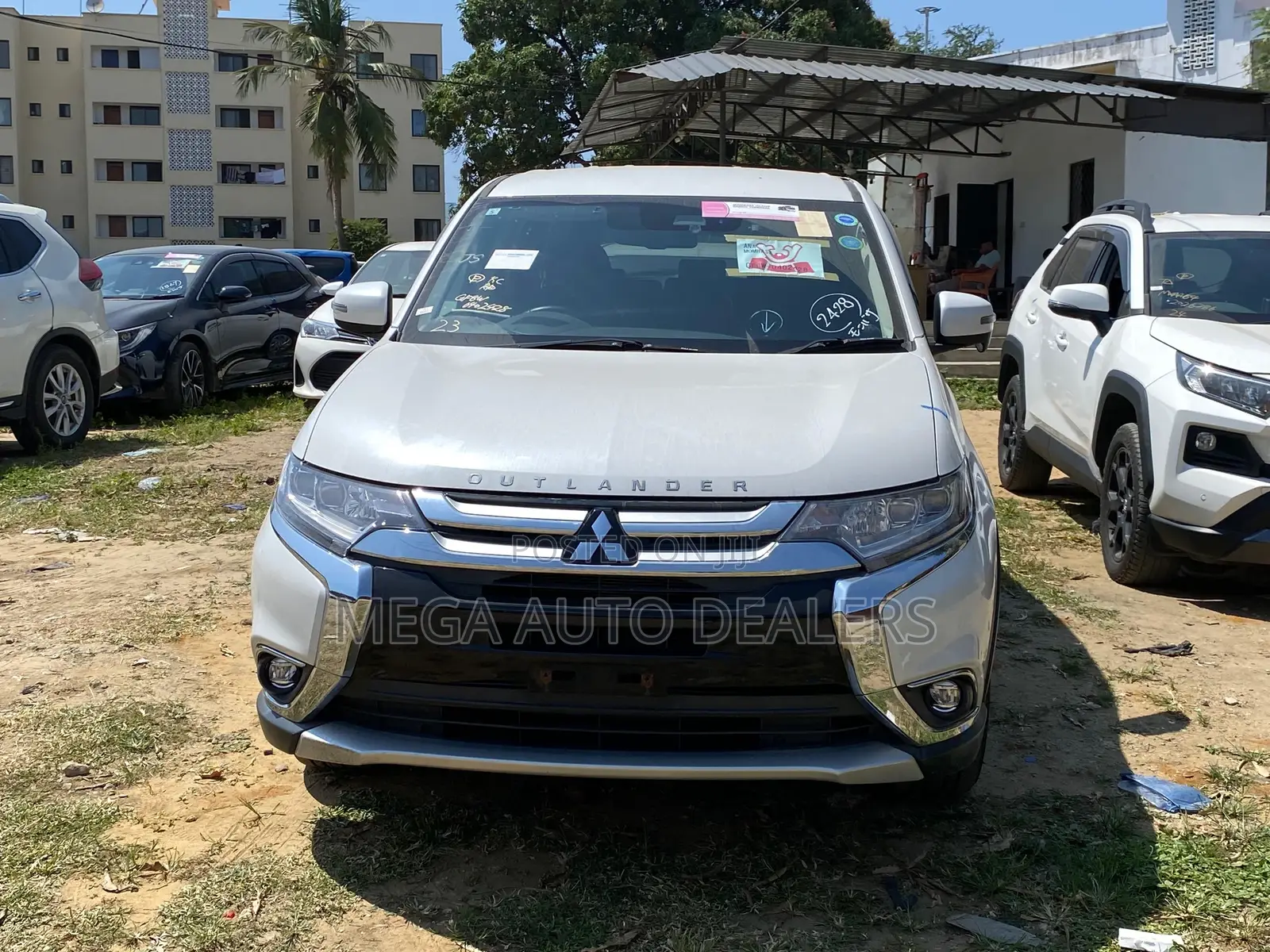 Mitsubishi Outlander 2018 White