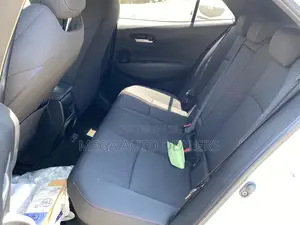 Toyota Corolla 2018 White