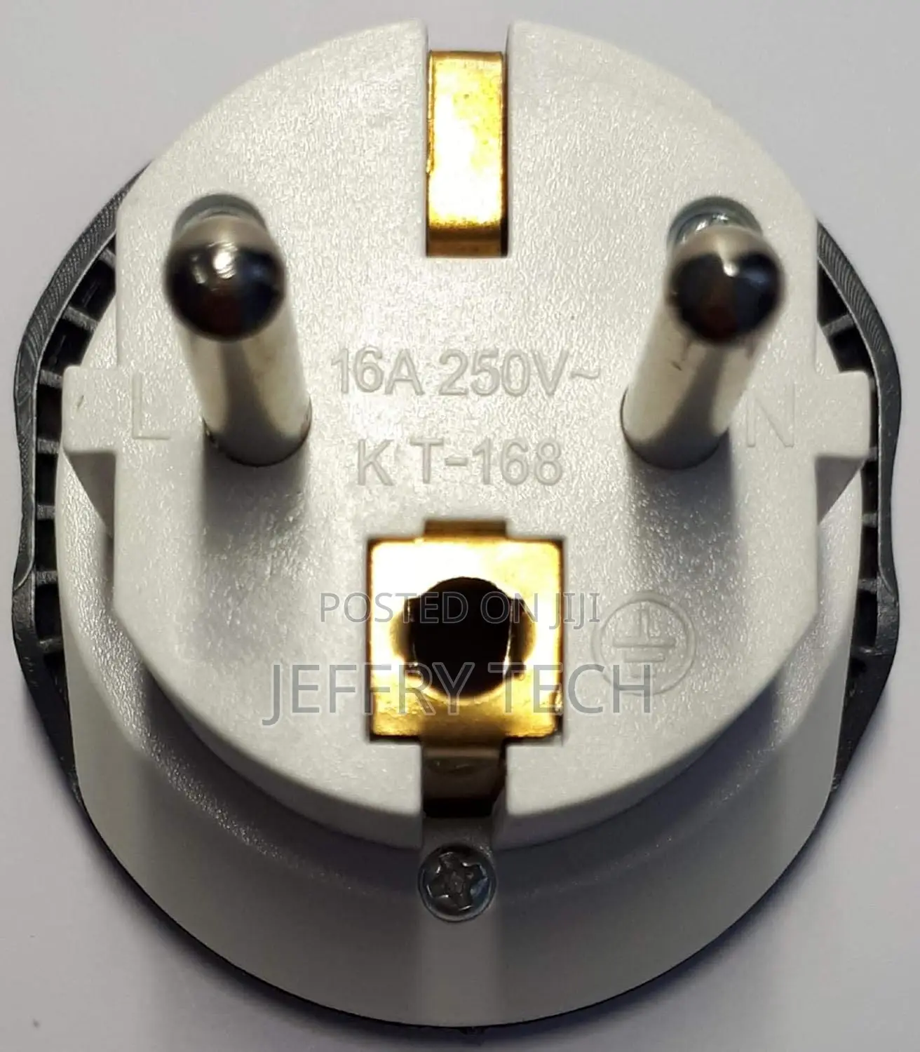 Universal Us Uk to Eu Europe Plug Travel Wall Ac Power Outle