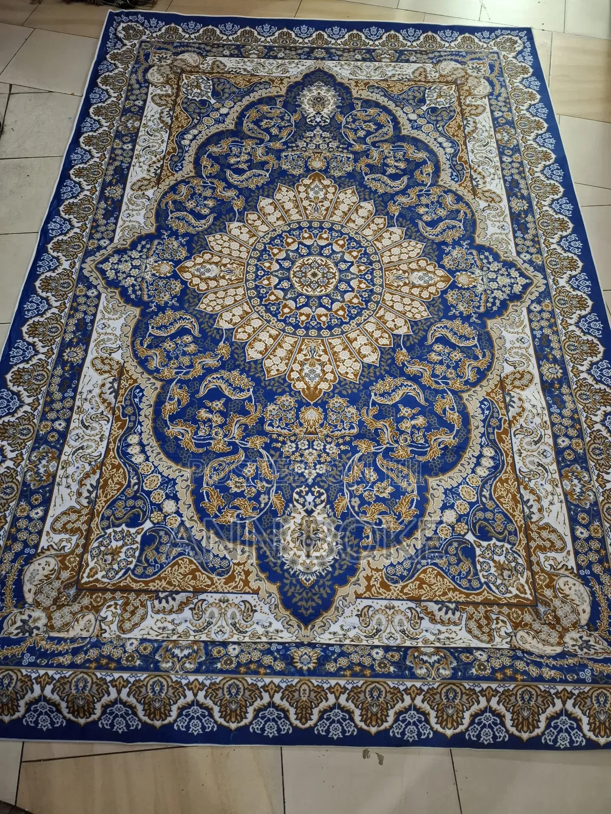 Hd Carpets 
Available 7x10