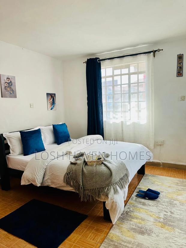 Blue Studio Airbnbin Nairobi Along TRM Drive Roysambu - thumbnail 4