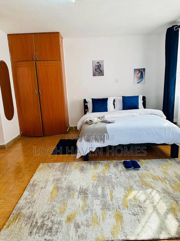 Blue Studio Airbnbin Nairobi Along TRM Drive Roysambu - main view