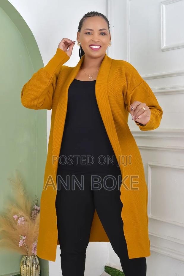Wrap Yourself in Style With This Longline Sweat - thumbnail 5