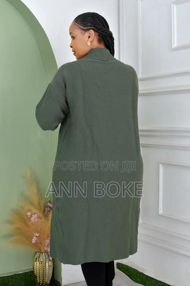 Wrap Yourself in Style With This Longline Sweat - thumbnail 7