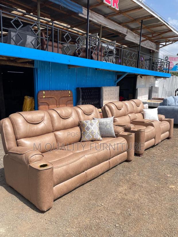 Theatre Style Semi Recliner - main view