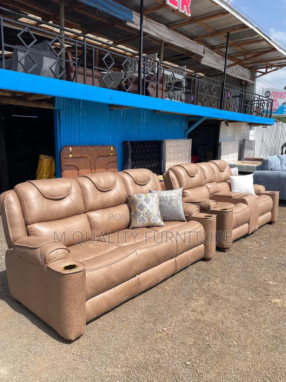 Theatre Style Semi Recliner