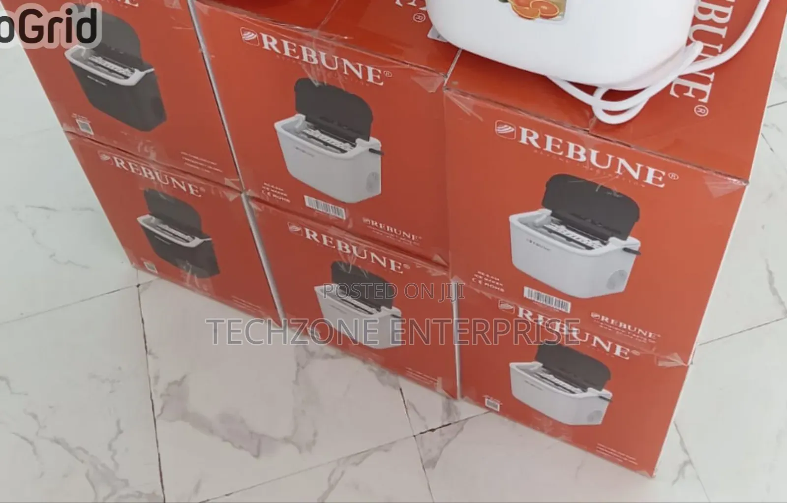 Rebune Ice Maker Re-6-044 Available in Black and White 