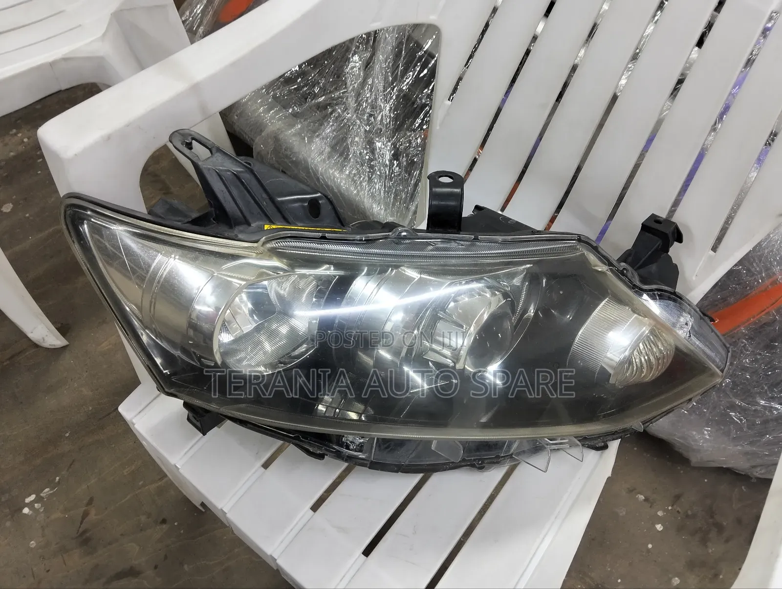 Allion 265 Headlight