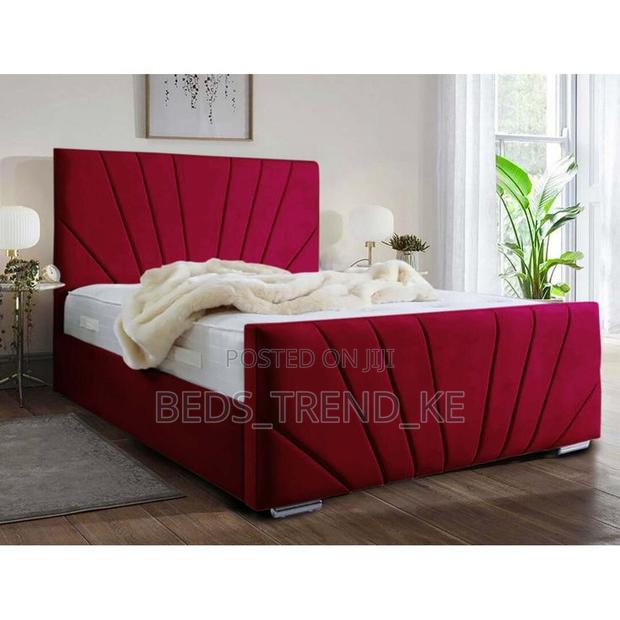 Bright Red Modern 5 by 6 Ft Bed