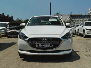 Mazda 2 2019 Pearl