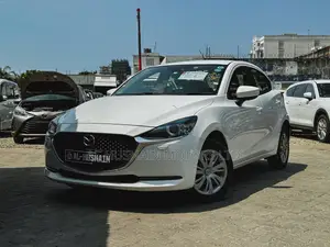 Mazda 2 2019 Pearl