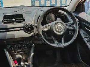 Mazda 2 2019 Pearl