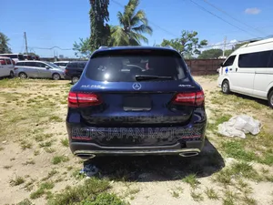 Mercedes-Benz GLC-Class 2018 Blue