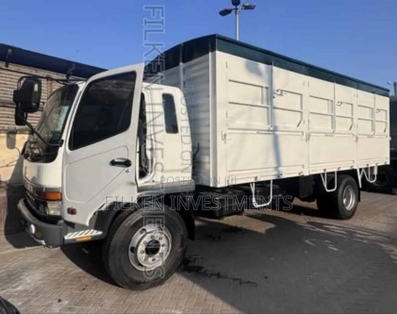 Mitsubishi Mahewa Fuso 2010 White