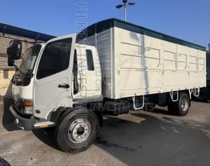 Mitsubishi Mahewa Fuso 2010 White