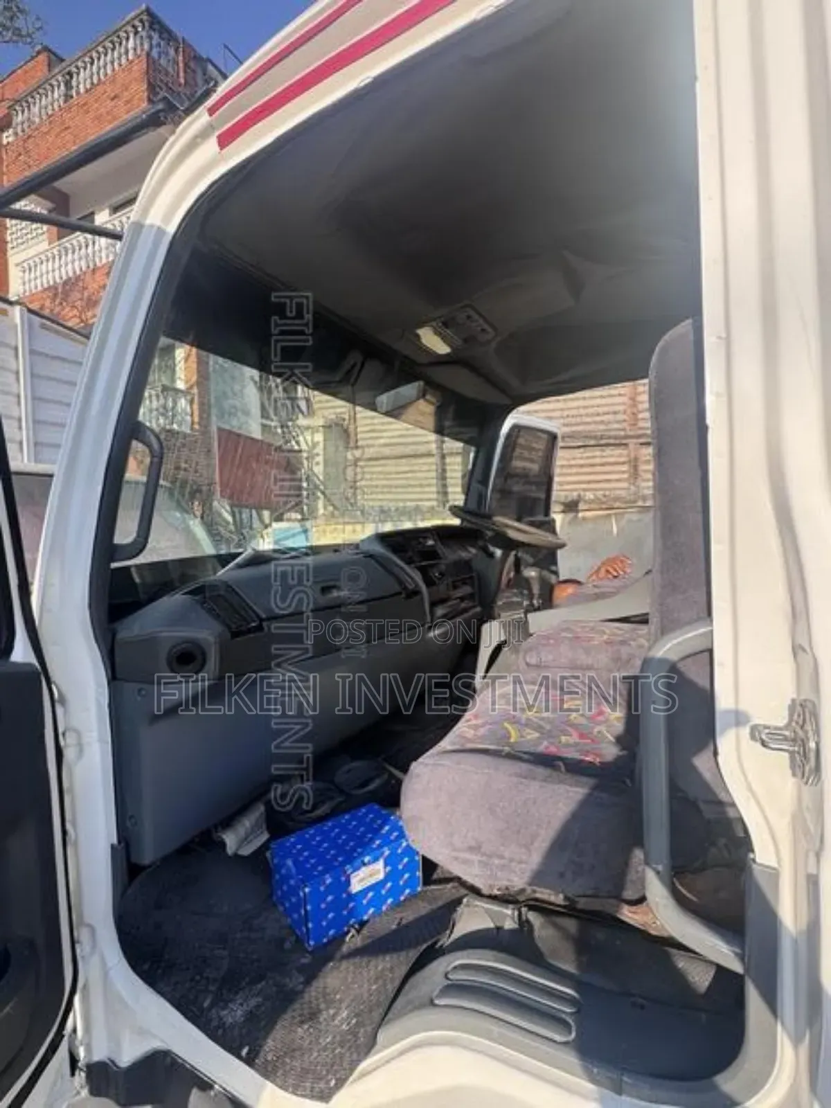 Mitsubishi Mahewa Fuso 2010 White