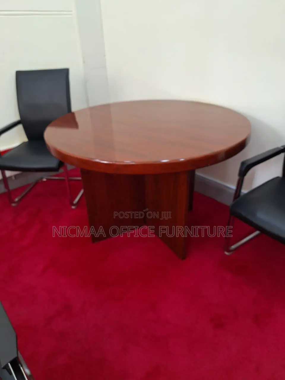 Conference Round Executive Table
