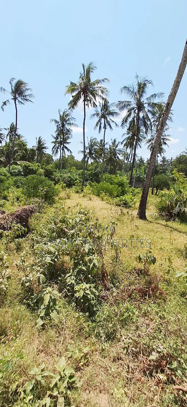 For Sale Quater Acre Plot Kikambala - main view