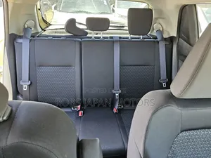 Suzuki Swift 2018 Gold