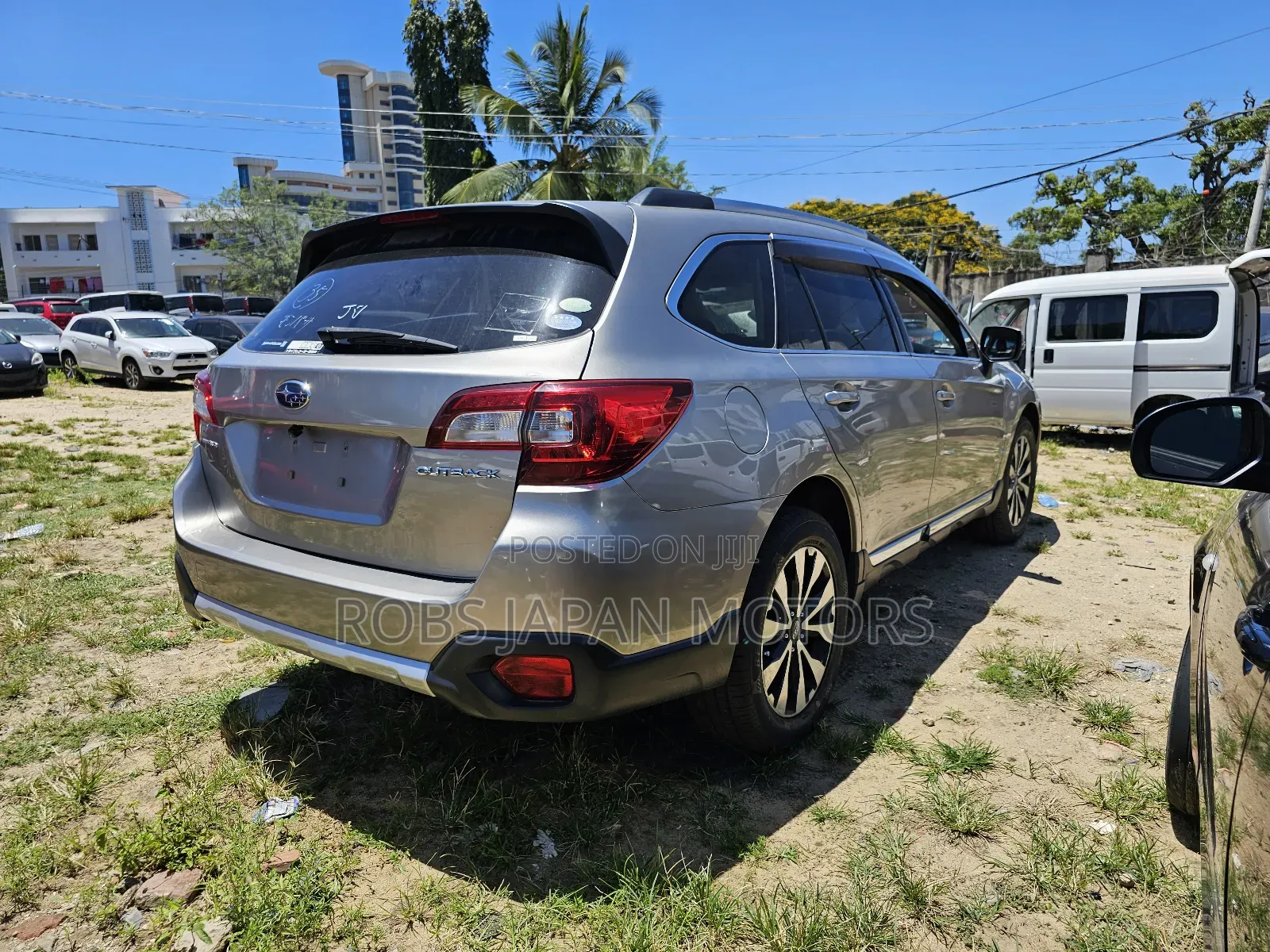 Subaru Outback 2.5i Premium AWD 2018 Gold