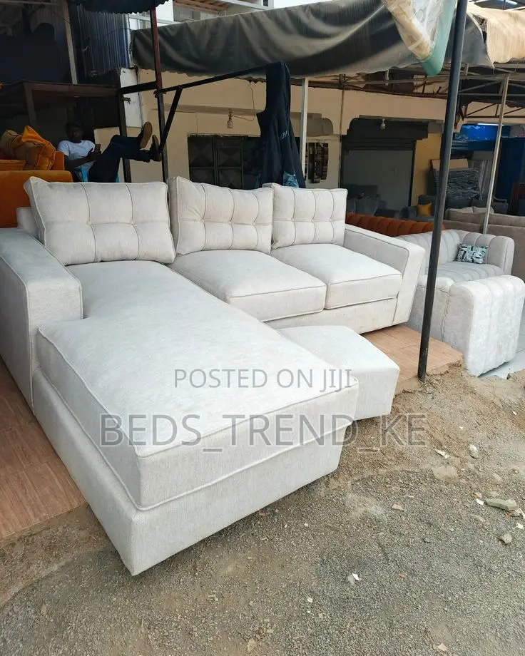 Charming 6 Seater Chester L Seat