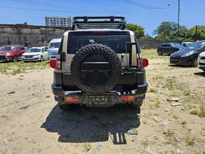 Toyota FJ Cruiser 2018 Beige