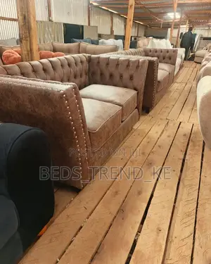 Gorgeous 5 Seater Modern Chester Sofa 3,2