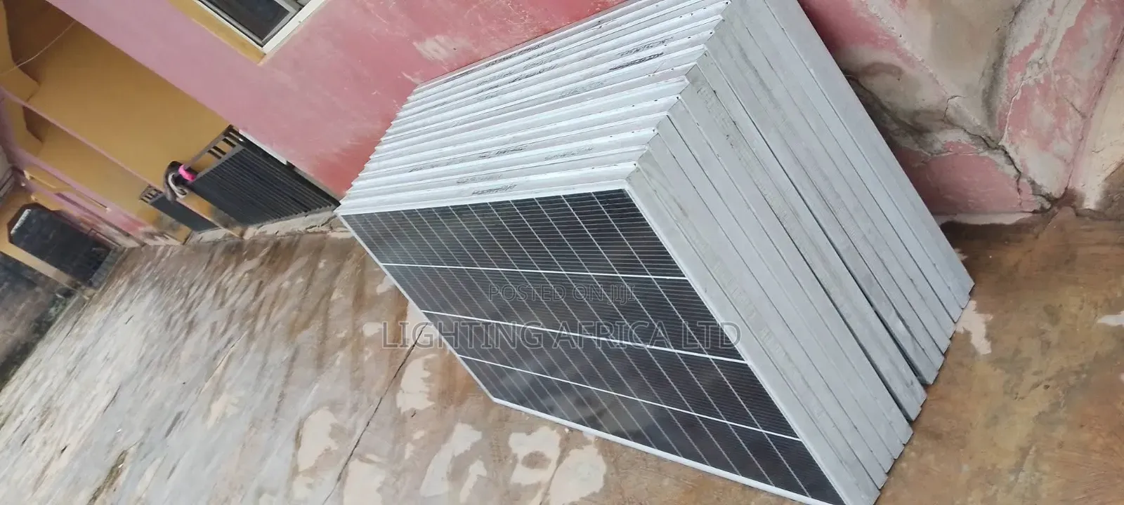 590 W - 49v Bifacial Monocrystalline All Weather Solar Panels