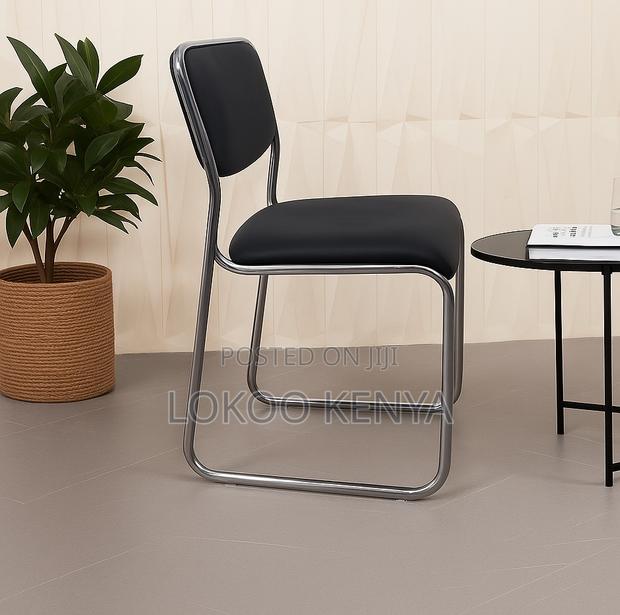 Office Chair : Black Chrome Manager’S Chair