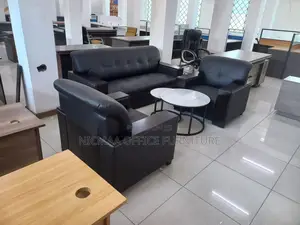 5-Seater Leather Wooden Armrest Waiting Sofa