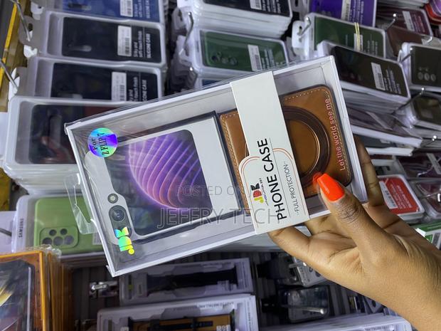 Kinder Samsung Galaxy Z Flip 7 Leather Protective Cover - thumbnail 3