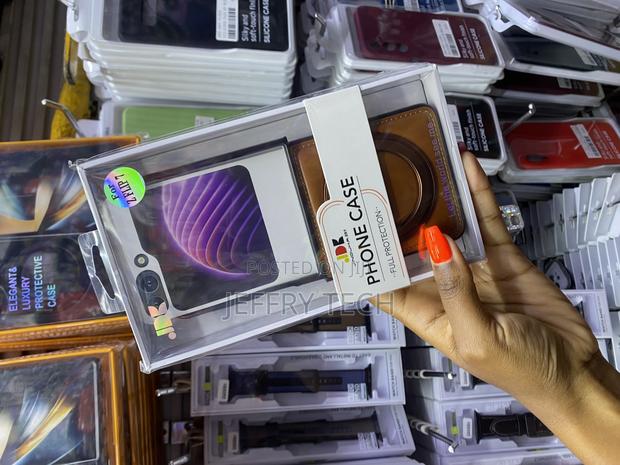 Vintyy Samsung Galaxy Z Flip 7 Leather Magsafe Case - thumbnail 2