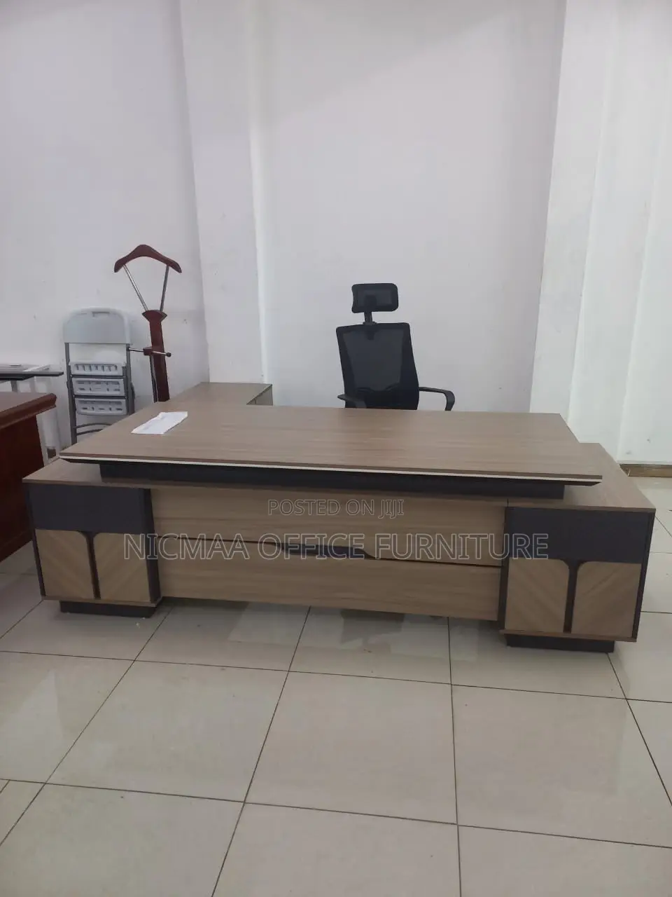 2.4m Advanced Brown Modern Desk