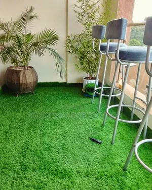Grass Carpet E, Coverage of Each Piece Per SQM