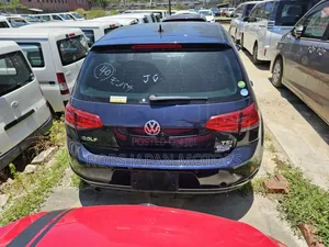 Volkswagen Golf TSI SE FWD 2018 Blue