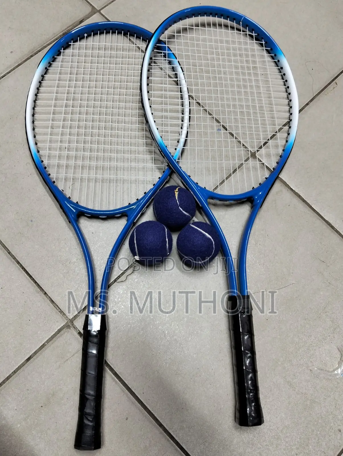 Full Lawn Tennis Rackets Set ( 2 Rackets 3 Balls)