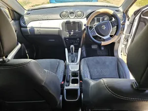 Suzuki Escudo 2017 Pearl