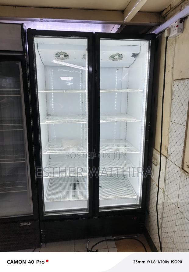 Side by Side Showcase Fridge - thumbnail 3