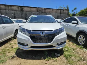 Honda Vezel 1.5 Hybrid 2WD 2018 Pearl