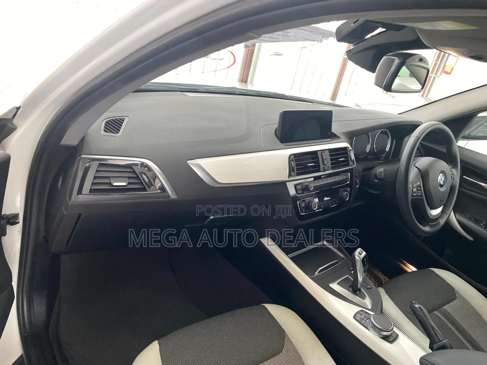 BMW 118i 2018 White