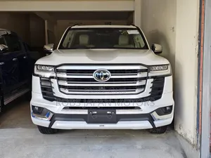 Toyota Land Cruiser 3.3 Diesel 4WD 2022 Off white