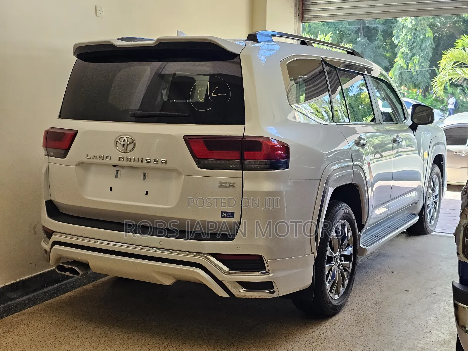 Toyota Land Cruiser 3.3 Diesel 4WD 2022 Off white