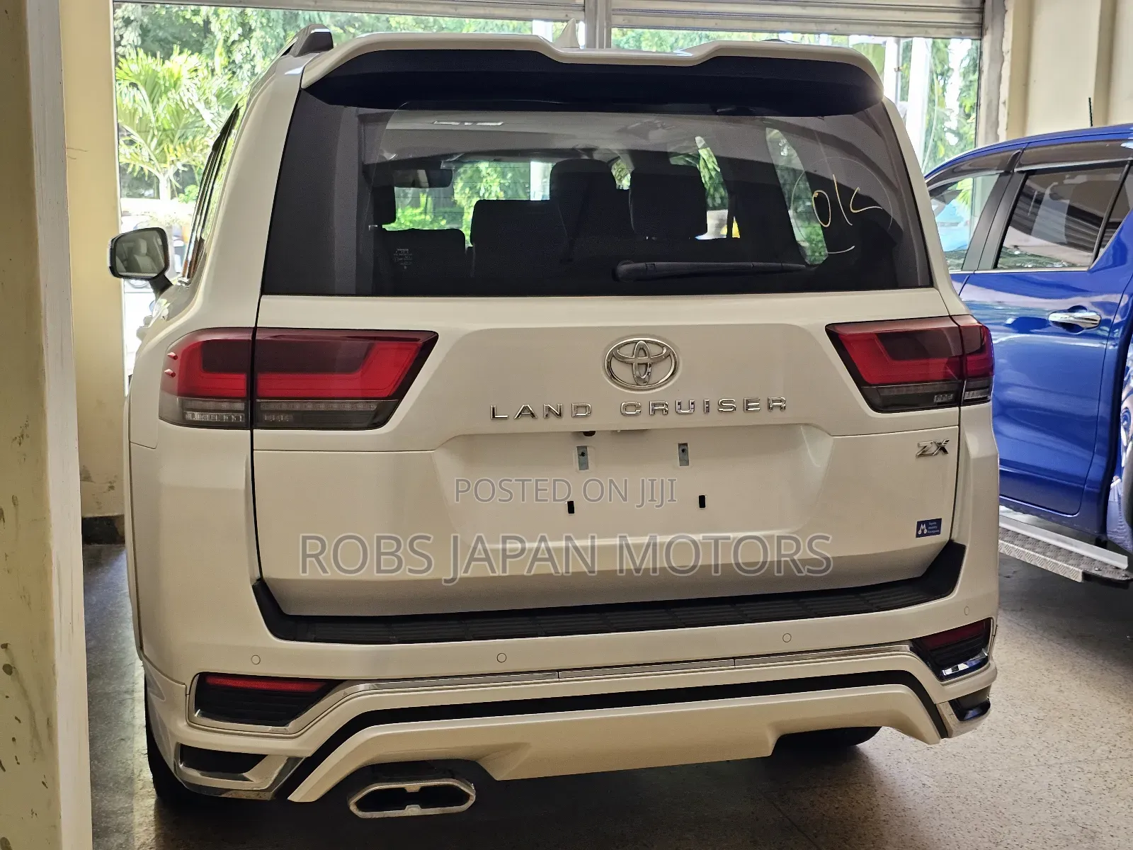 Toyota Land Cruiser 3.3 Diesel 4WD 2022 Off white