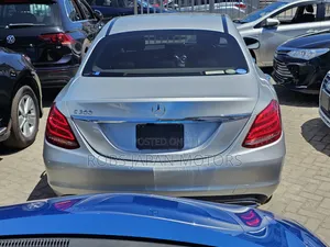 Mercedes-Benz C200 2018 Gray