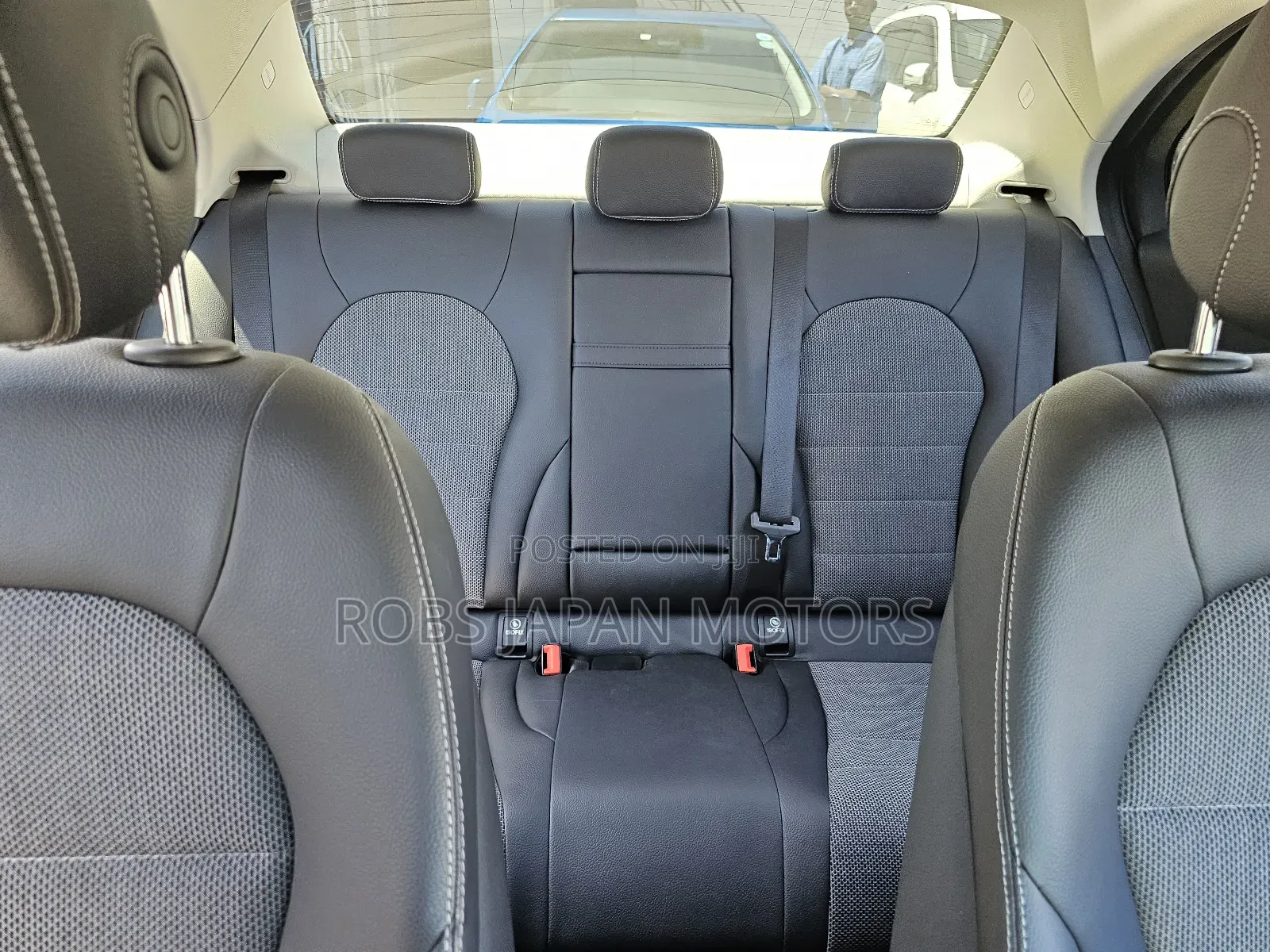 Mercedes-Benz C200 2018 Gray
